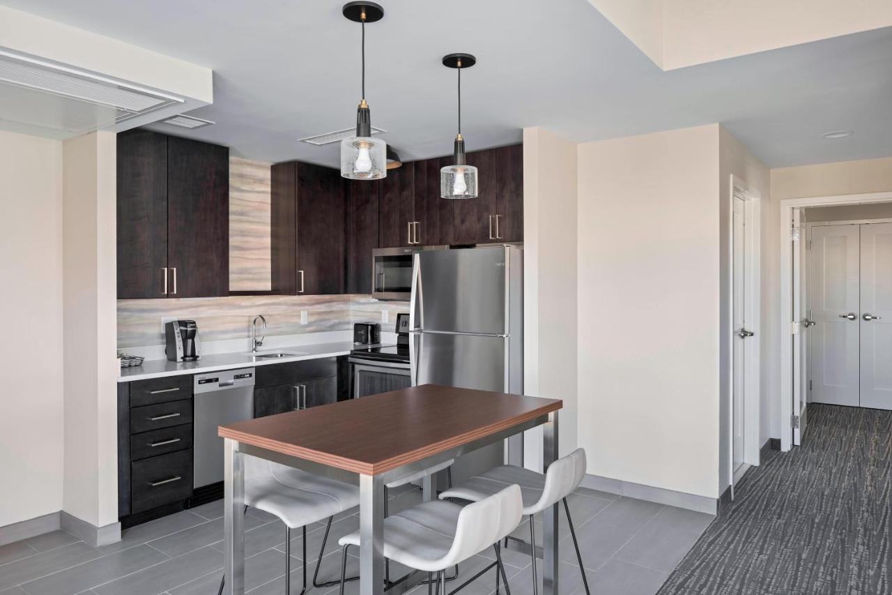 Residence Inn By Marriott Greenville Downtown Extérieur photo