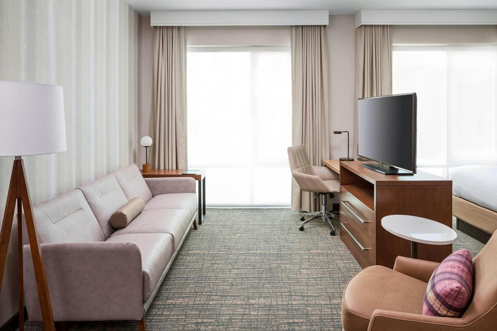 Residence Inn By Marriott Greenville Downtown Extérieur photo