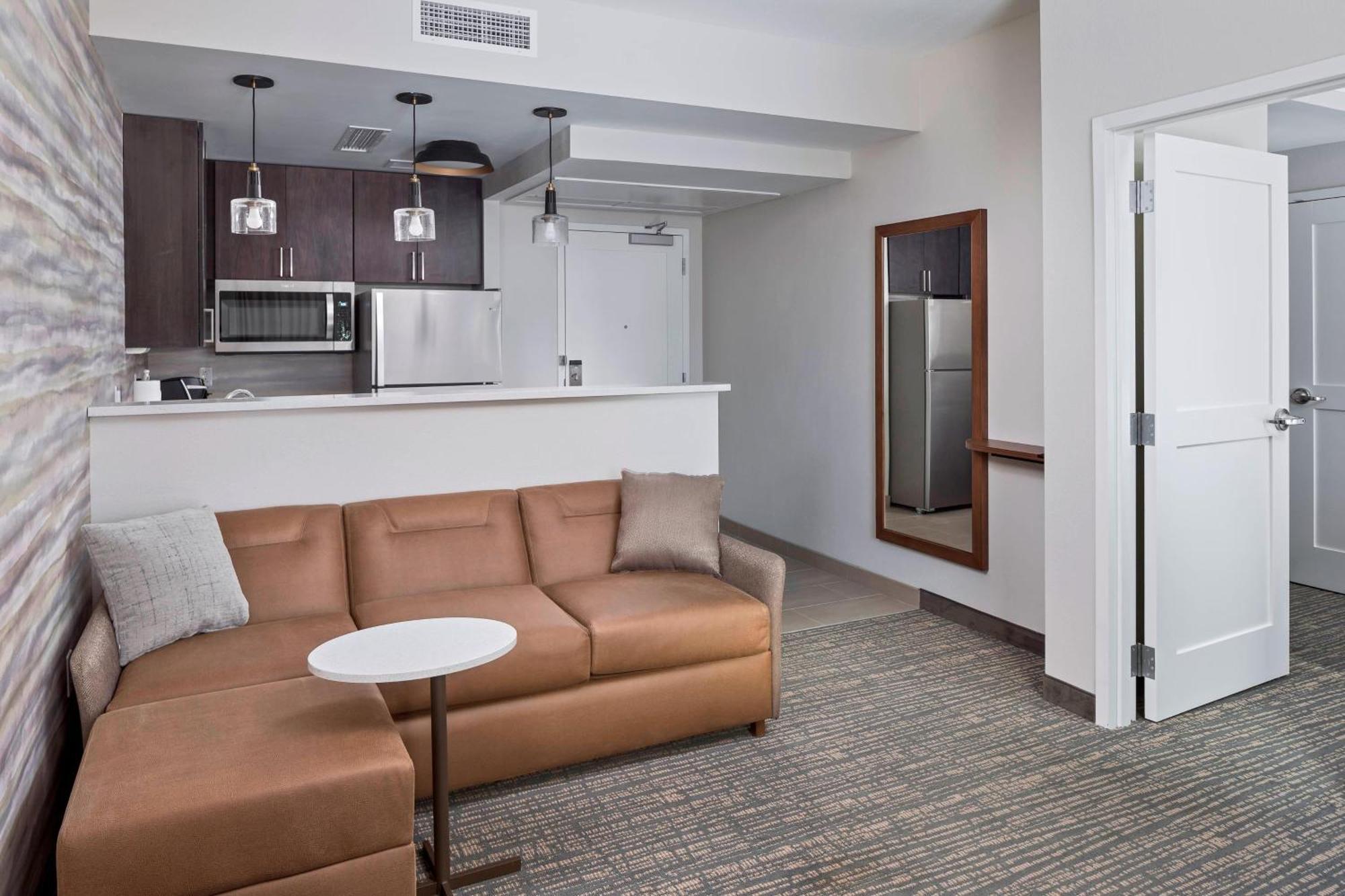Residence Inn By Marriott Greenville Downtown Extérieur photo